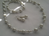 Biżuteria ślubna,białe perły